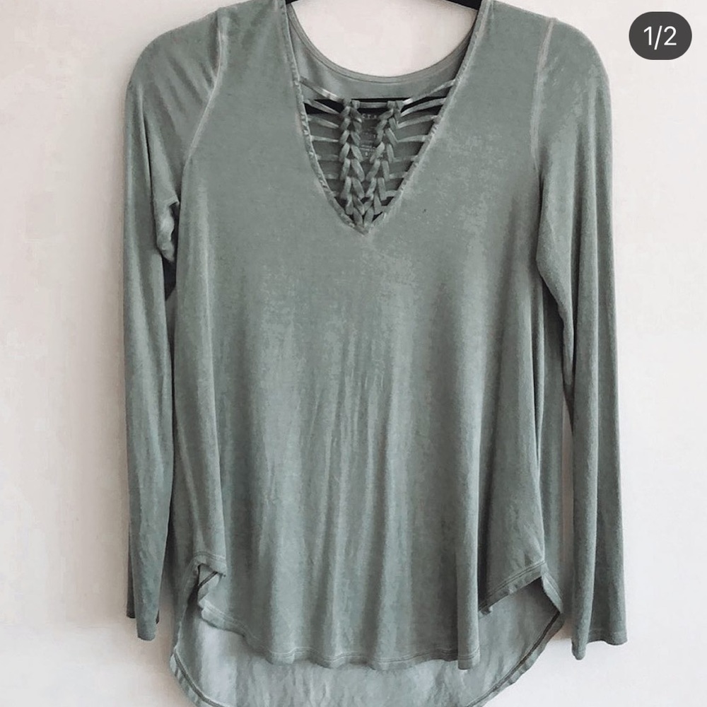 American Eagle long sleeve